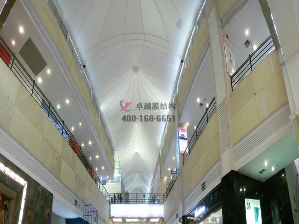 威海市膜結(jié)構(gòu)商場(chǎng)頂蓋【生產(chǎn)廠家】威海市步行街入口大門膜結(jié)構(gòu)遮陽棚公司