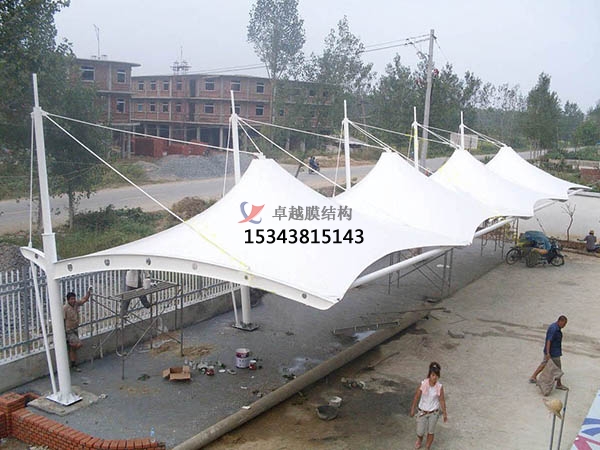 膜結(jié)構建筑中防水堵漏施工方法